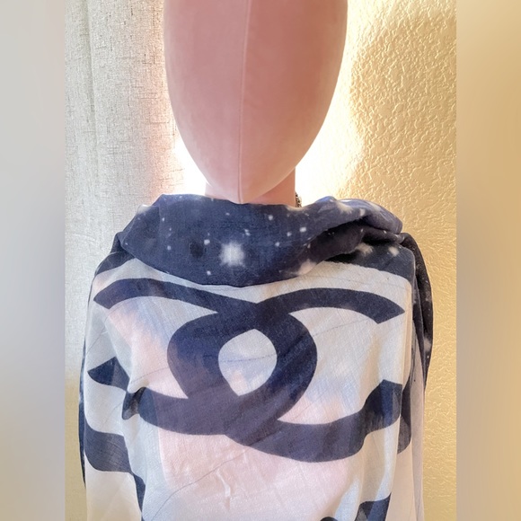 ✨CHANEL CASHMERE SCARF✨GREY🤍 ROYAL BLUE 💙 BLACK🖤PRICED TO SELL🖤: $400 - Picture 3 of 4
